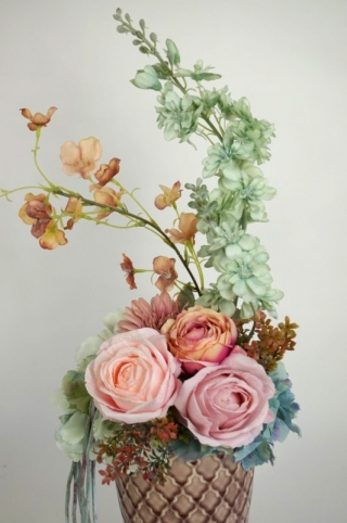 117153a-Aranjament-din-flori-artificiale
